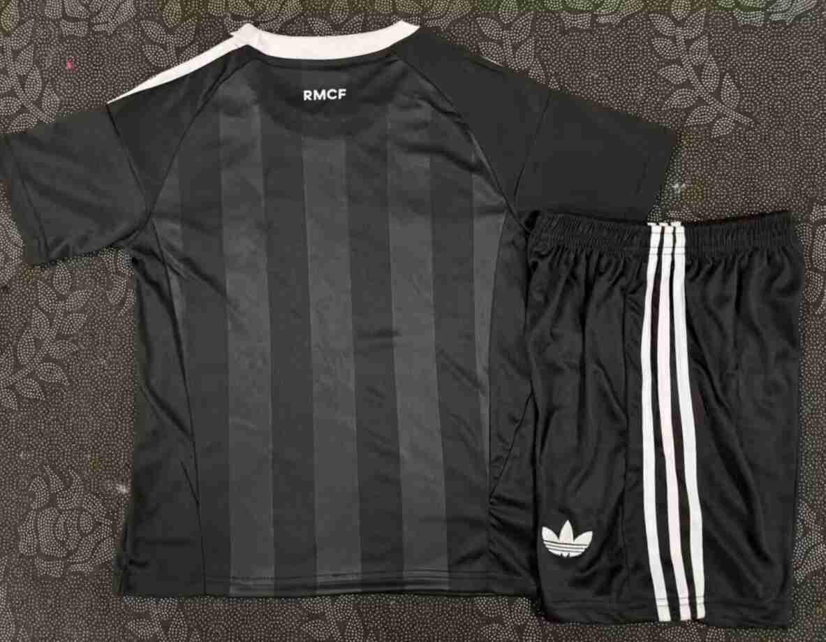 Maillot Gardien Ensemble Enfant Real Madrid 2025 2026 Noir_1