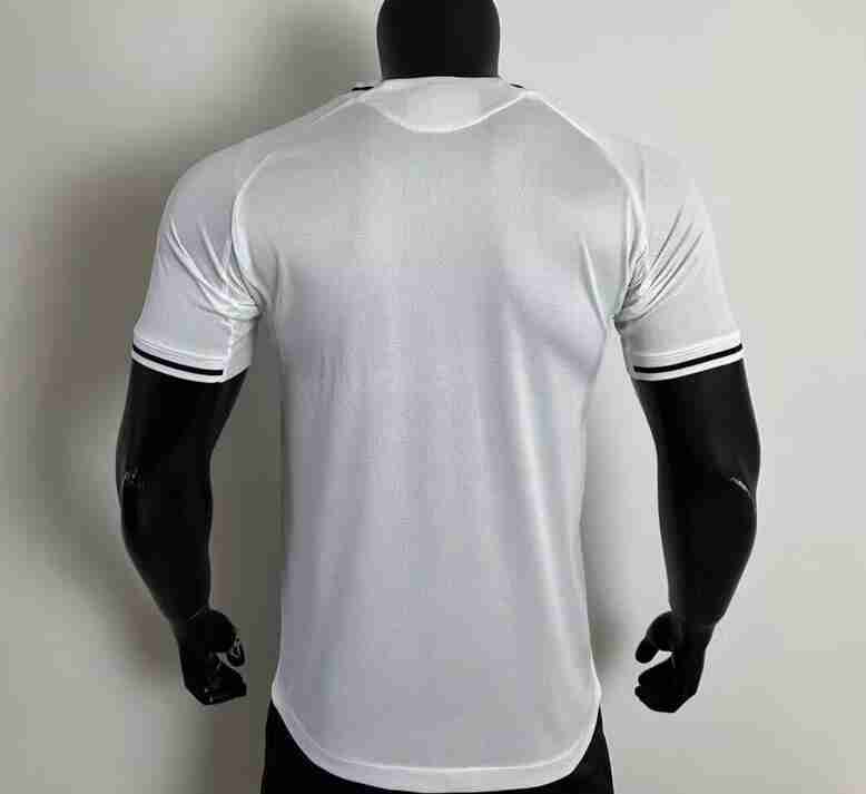 Version Joueur Maillot 1rd Newcastle United 2025 2026_1