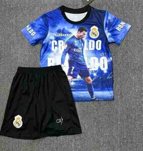 Maillot CR7 Spécial Ensemble Enfant Real Madrid 2025 2026
