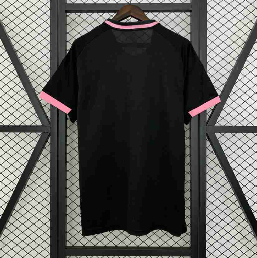 Tailandia Equipacion Especial Real Madrid 2025 26 Rosa_1